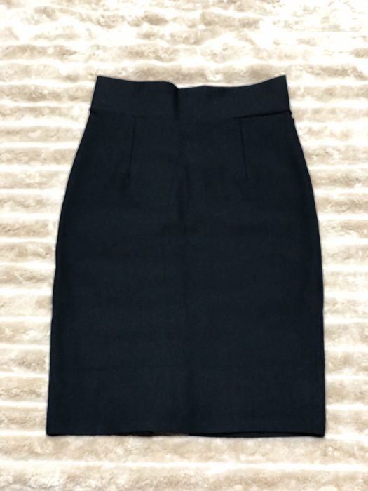 Спідниця-олівець,  чорна. Розмір S