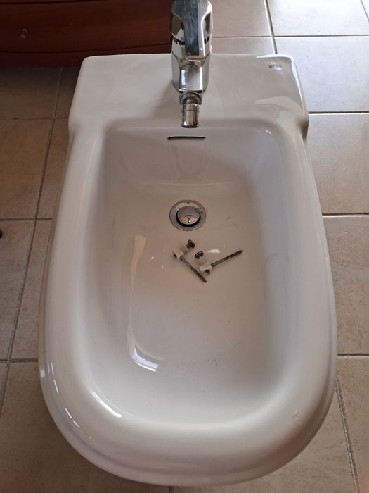 Bide Roca com torneira Grohe