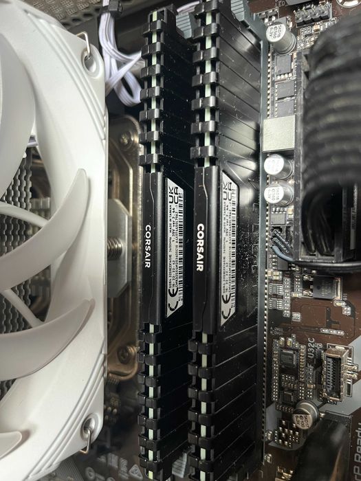 Зв'язка проц i7-12700F + Кулер+материнка Gigabyte B760M Gaming X + 32 Ram DDR4