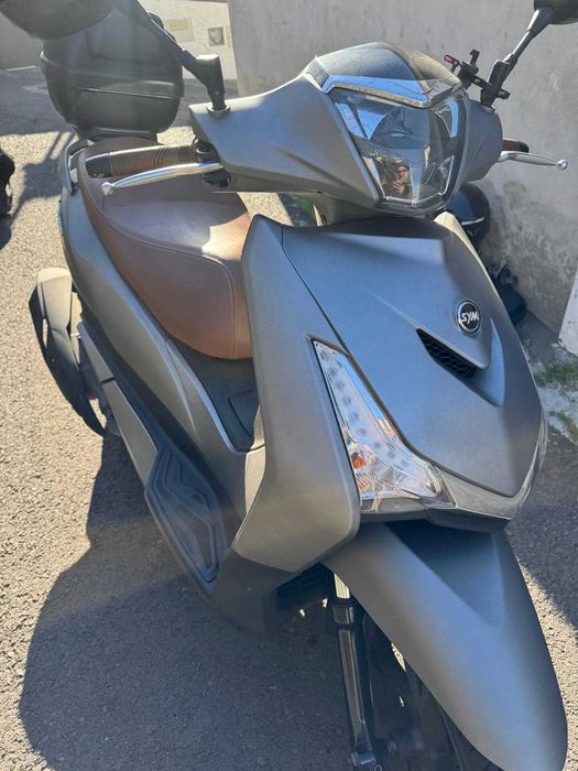 Vendo mota SYM 300cc 2019
