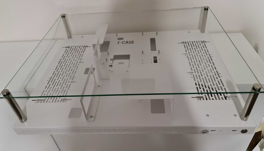 Otwarta obudowa PC na ścianę, szkło hartowane, 2 x AIO 360 potężna