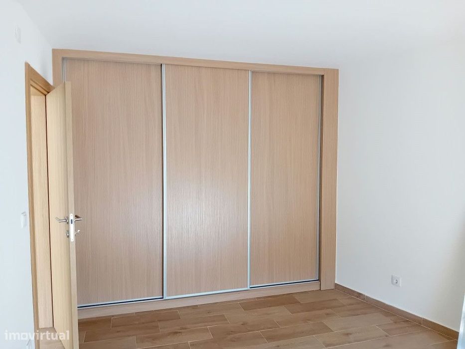 Apartamento T2 Para Arrendamento | Rés-Do-Chão | Ar Condicionado | ...