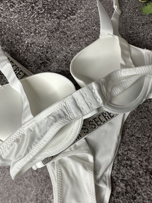 Комплект жіночої білизни Victoria Secret ПРЕМІУМ якості різні кольори