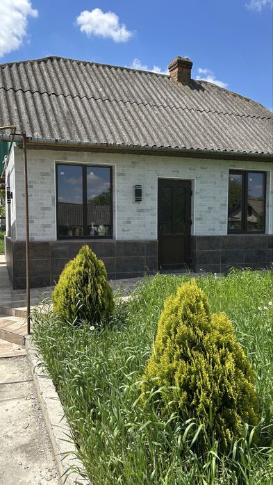 Будинок з ремонтом  біля річки