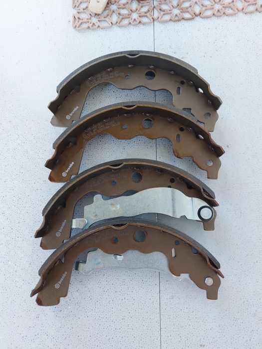 Гальмівні колодки Brembo S 68 546, Renault  DUSTER.