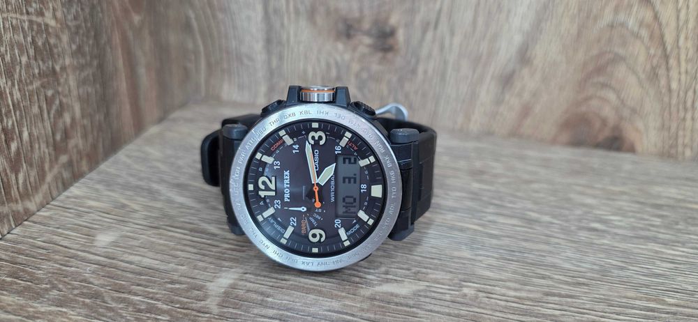 Zegarek Casio ProTrek PRG-600 Monte Civetta Sam