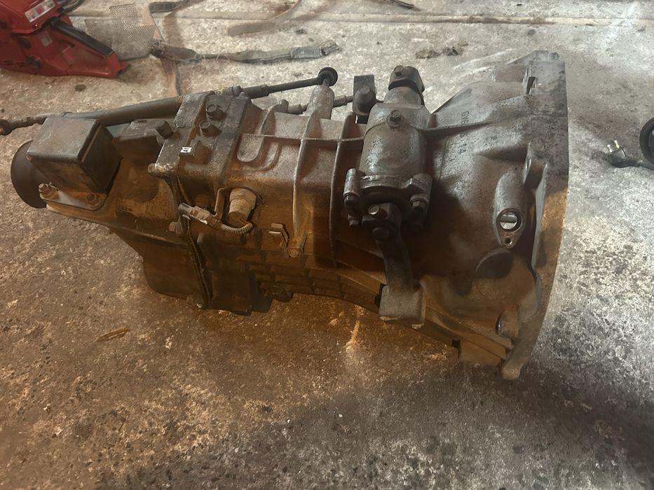 Коробка передач Hundai H1-у хорошому стані