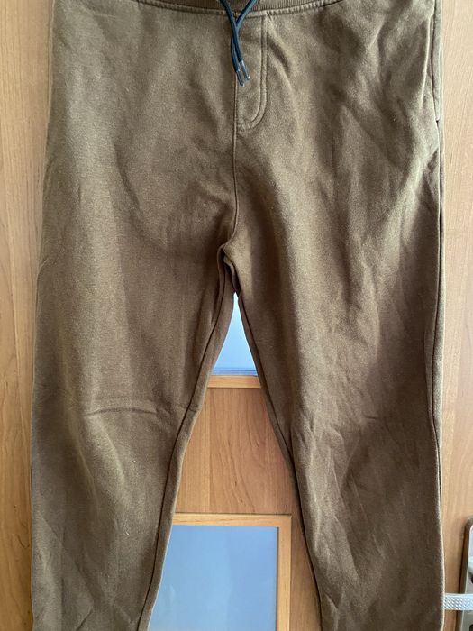 Spodnie dresowe na 170-176