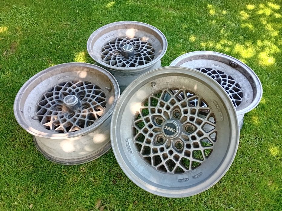 Felgi Fondmetal  16" 8j et11  BMW E34 E36 E30 E28 E24 bbs mahle oz mesh