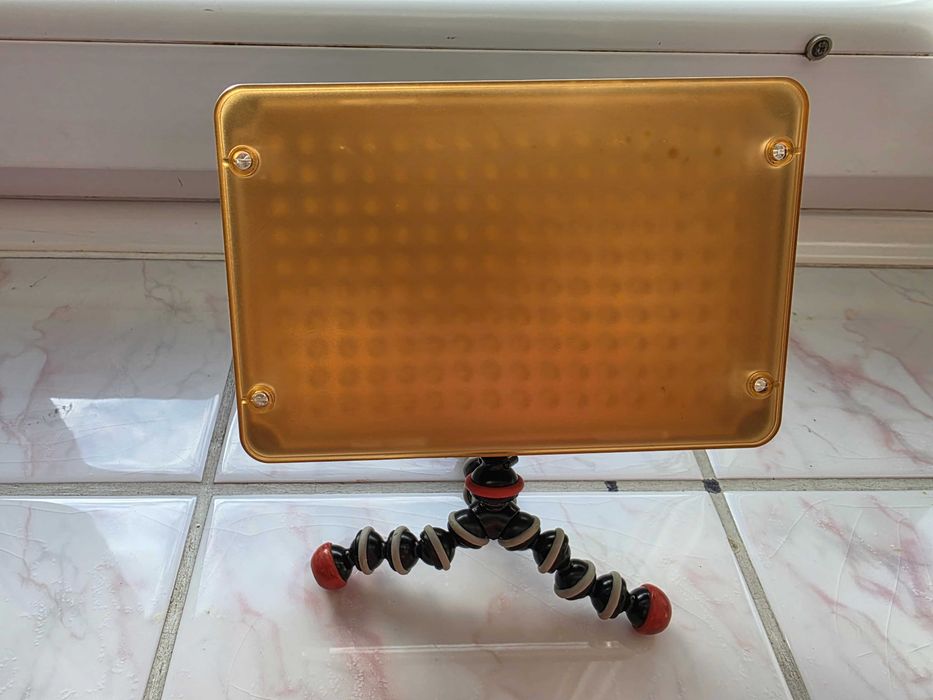 Lampa diodowa Aputure Amaran AL H160 + dwa statywy Joby