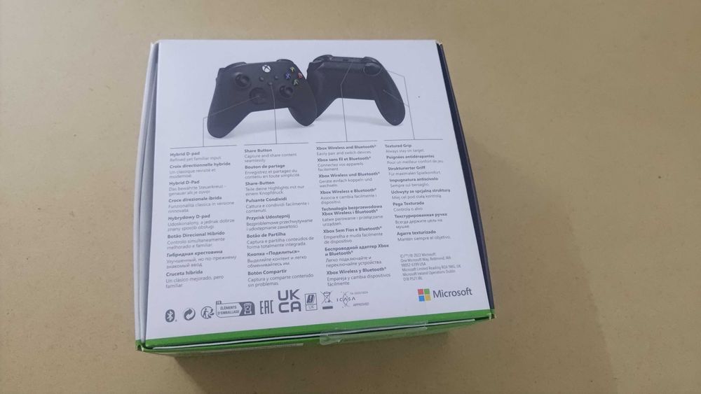 Comando Xbox Series X com 2 baterias recarregáveis