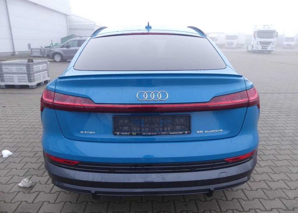 Audi e-tron 2020 року