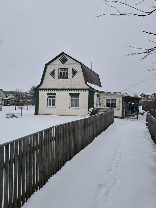 Земельна ділянка 32 сотки з будинком