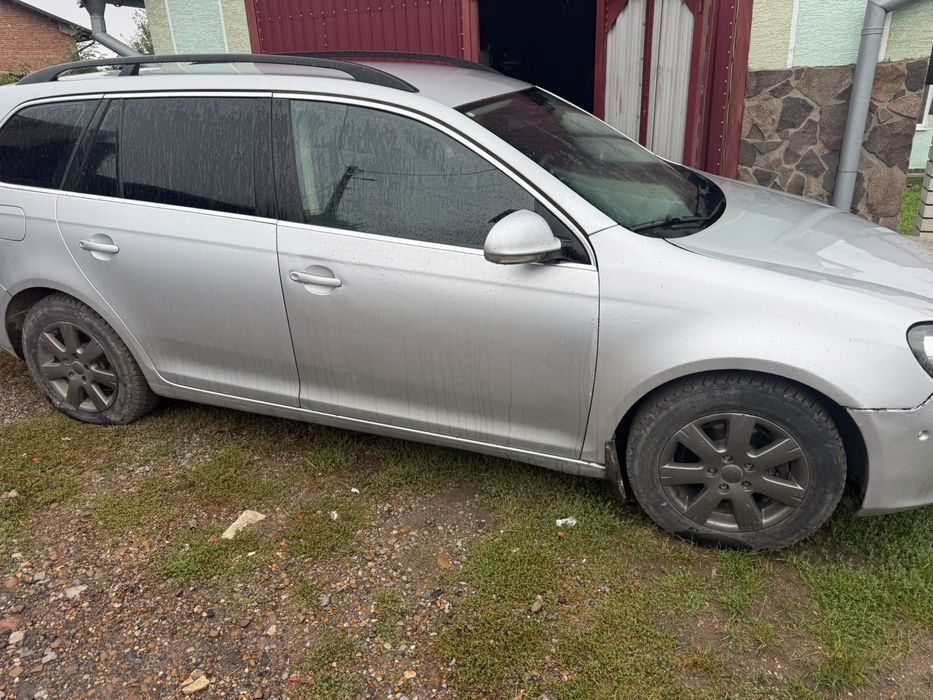 Продам Volkswagen Golf VI