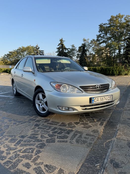 Продам Тойота Камри 3.0