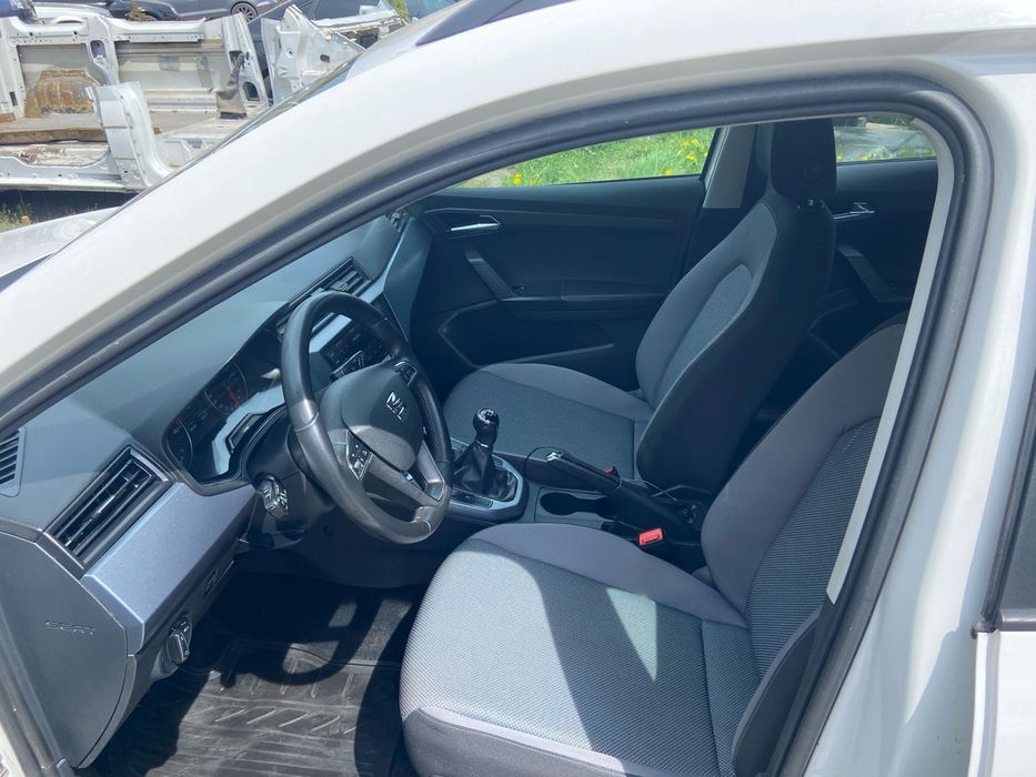 Автомобіль seat arona