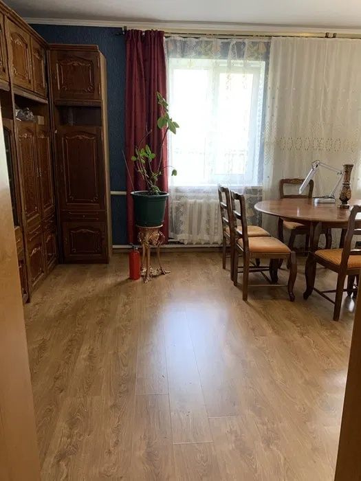 Продам пів будинку в лісовій Бучі