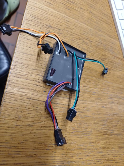 Hulajnoga Motus pro 10 - moduł świateł