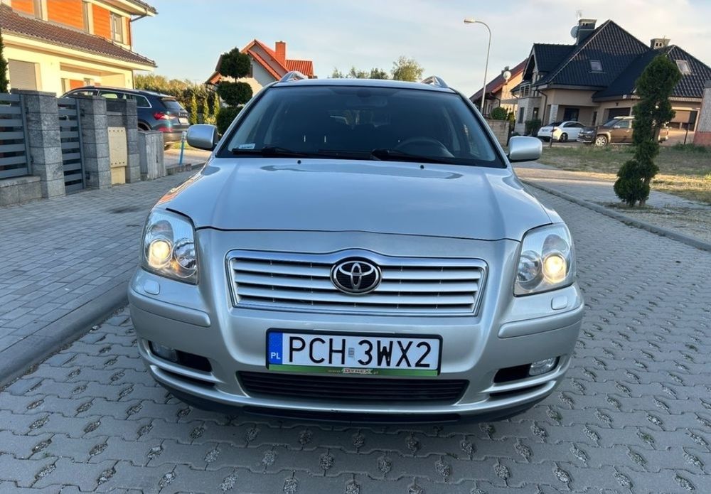 Продам Toyota Avensis