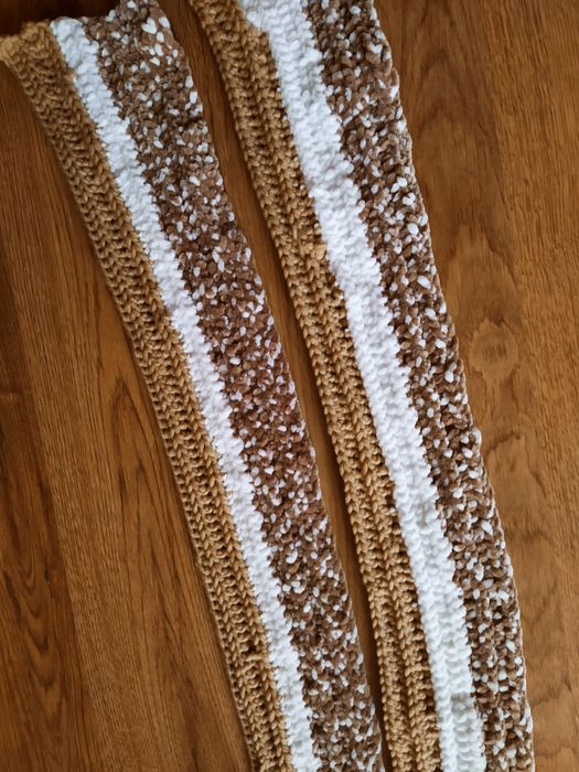 szalik ręcznie robiony