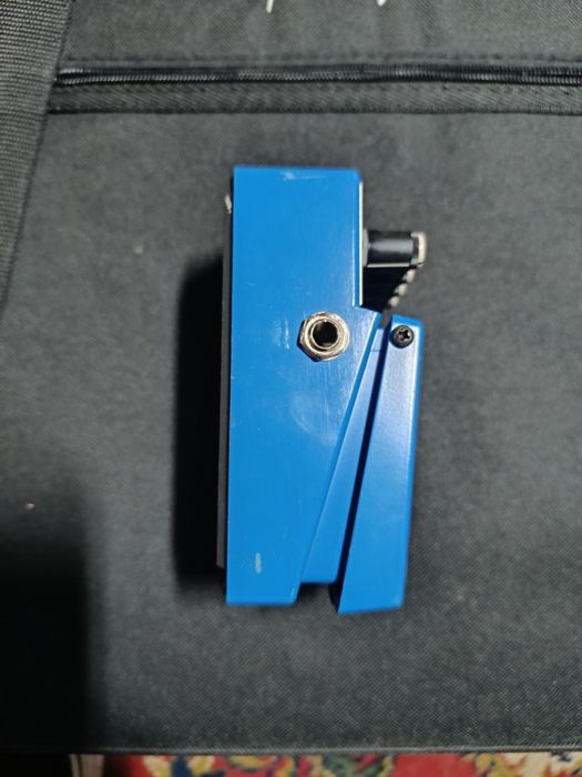 Boss compressor/sustainer CS-3