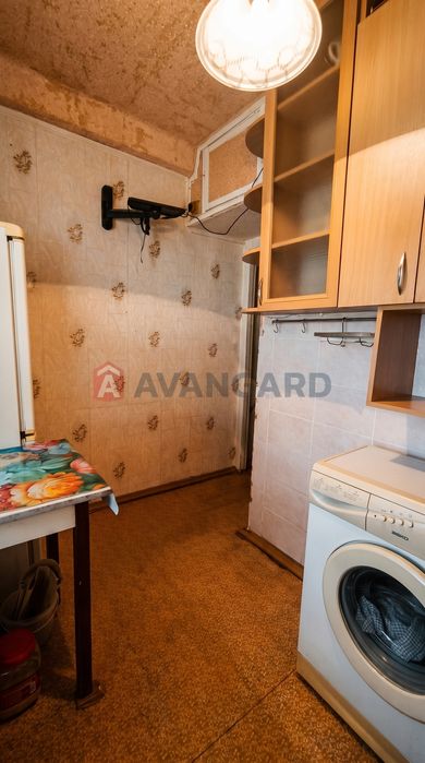 Продам 2 кімнатну з АГО