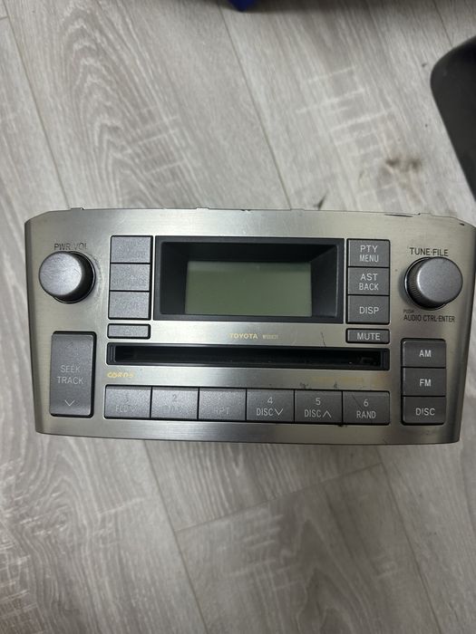 Магнитола toyota avensis