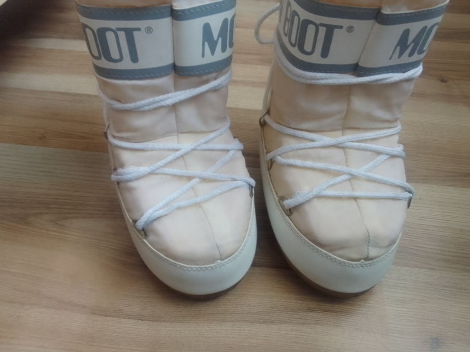 MOON BOOT зимове взуття