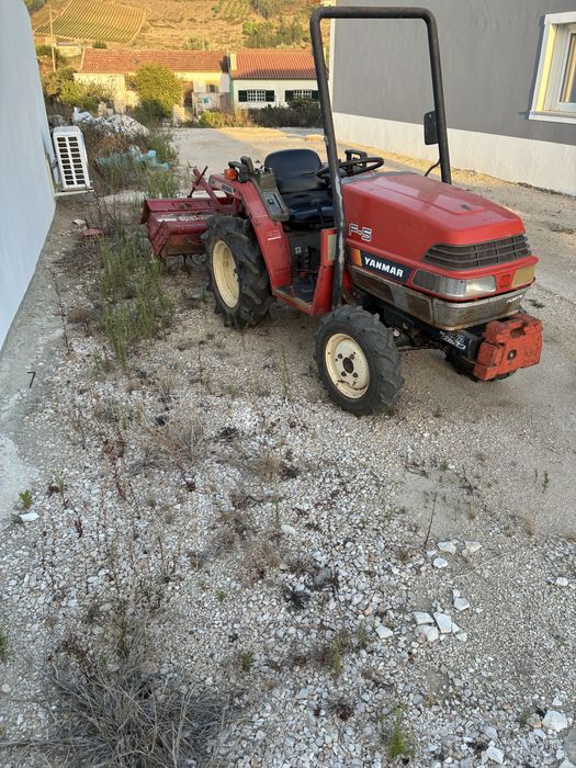 Trator Yanmar F5 4x4