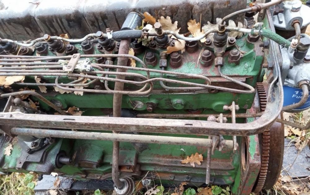 Silnik Perkins sześć cylindrów 6-cio cylindrowy szóstka