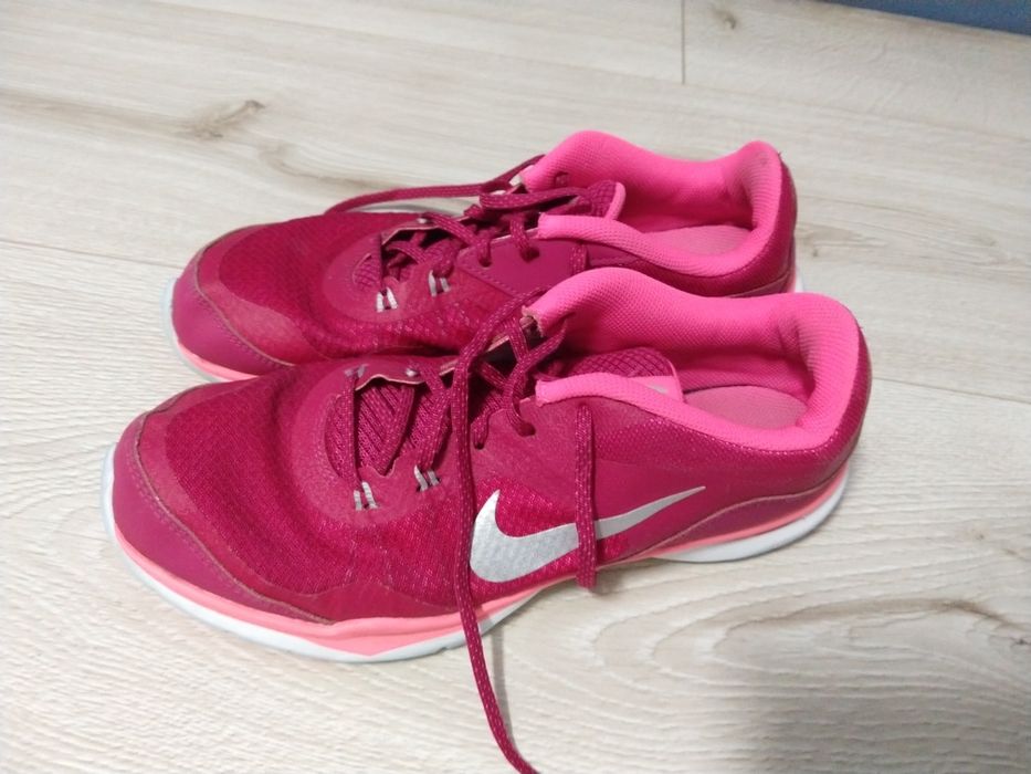 Кросівки Nike 27.5 см