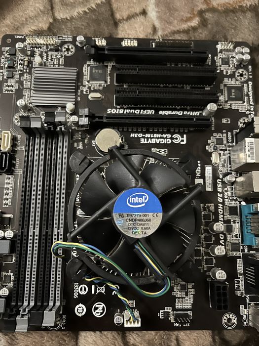 Материнская плата GIGABYTE  + Intel Core i3-4150 + 8GB DDR3