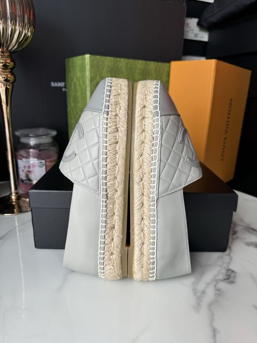 Mokasyny Chanel Gray Leather