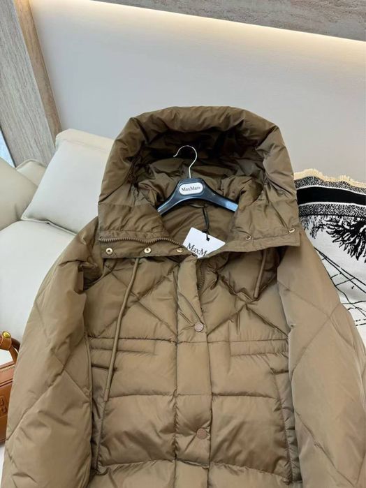 Зимовий пуховик Max Mara хс, с