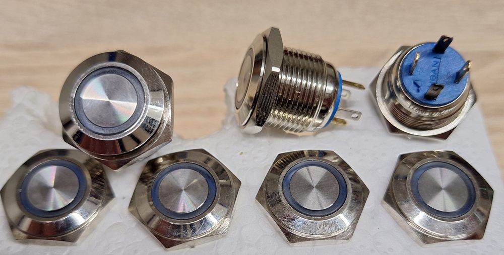 Przycisk elektryczny metalowy