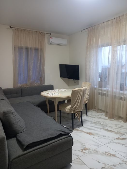 Продам 2х квартиру. Озерная Балка.71м.ремонт.