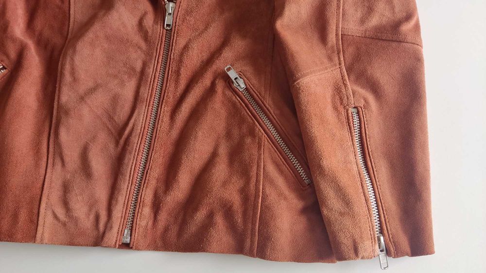 Замшева коричнева косуха від h&m