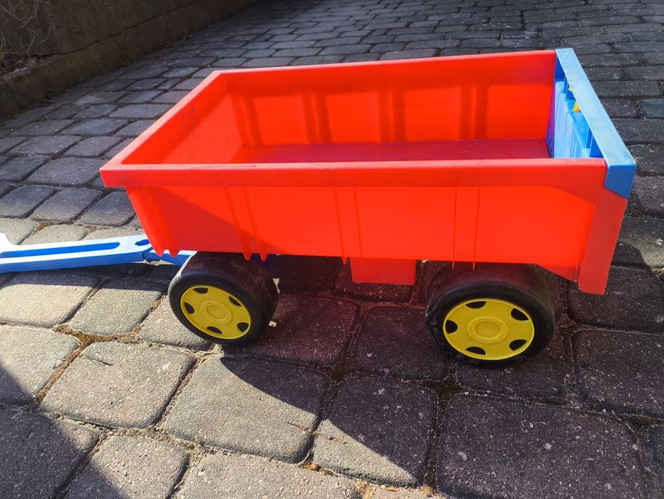 Wózek / przyczepka do ciągania dla dziecka