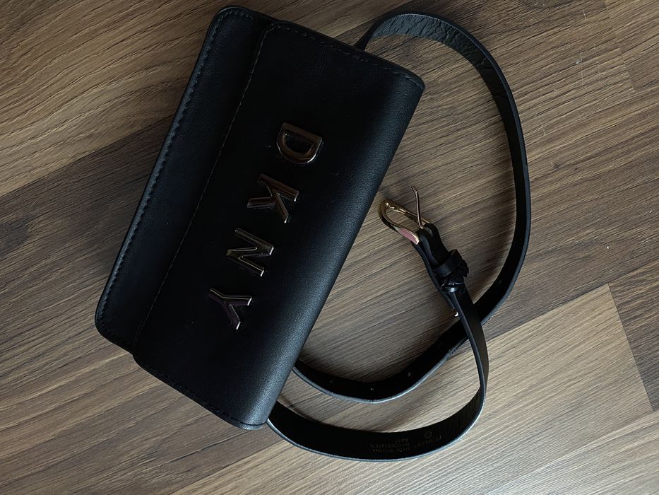 Поясна сумка DKNY