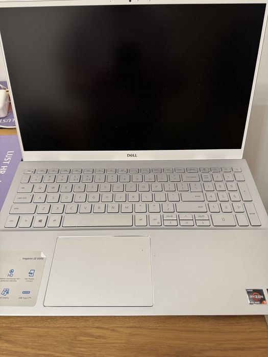 Komputer Dell - stan bardzo dobry, jak nowy.