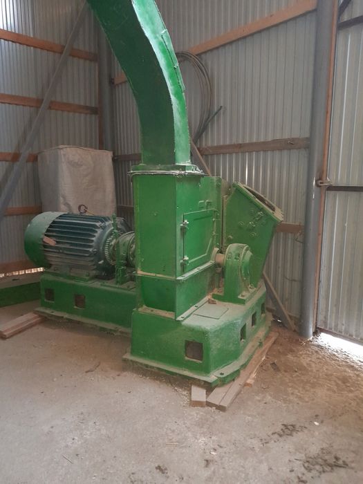 Рубальна машина (переробка деревини у стружку, тріску, тирсу)