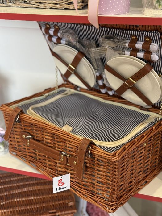 Кошик для пікніка на 4 особи