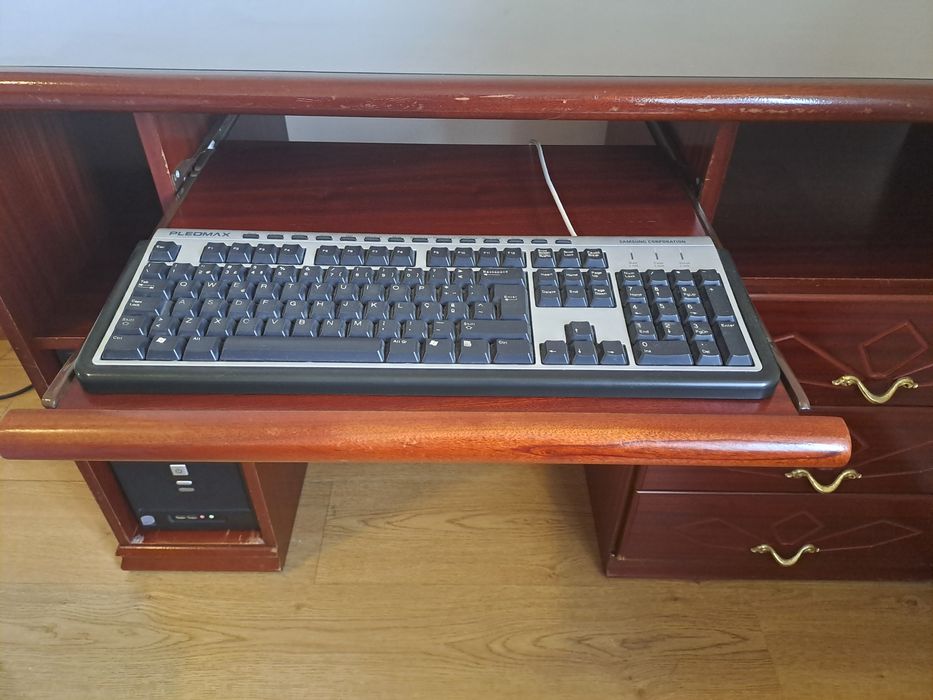 Wooden Desk with Glass Top64584961574658120