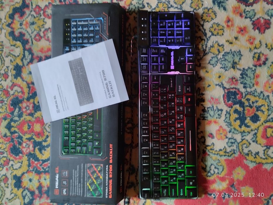 Продам игрова клавиатура.