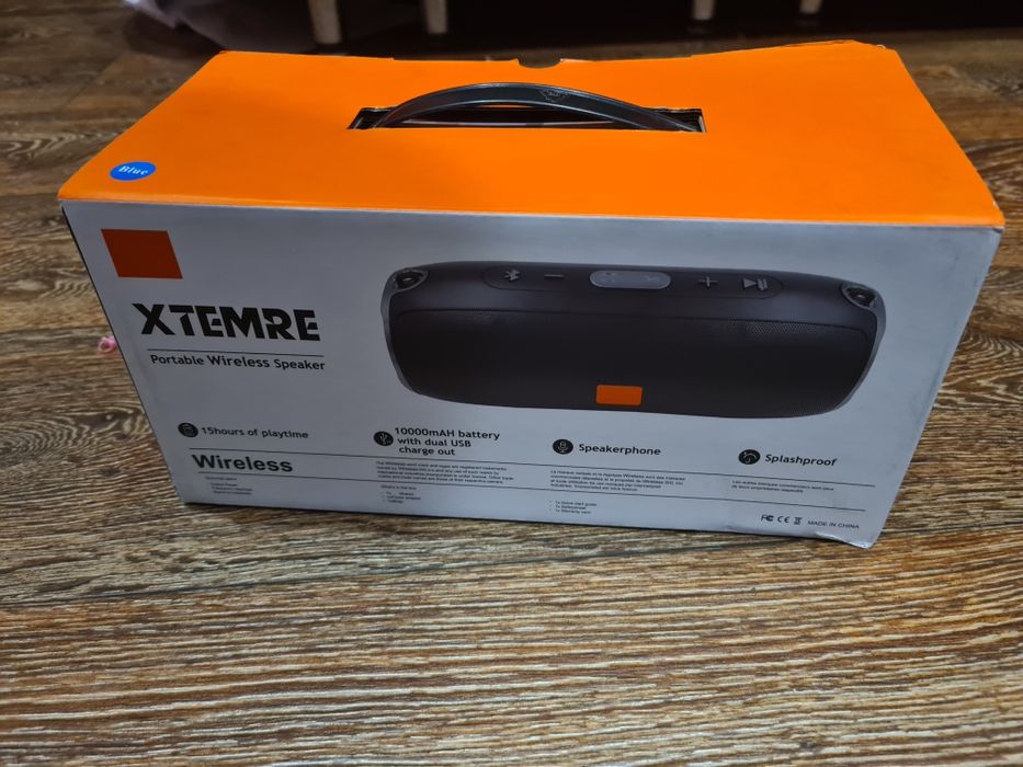 Отличный подарок. Музыкальная блютуз колонка. Новая.