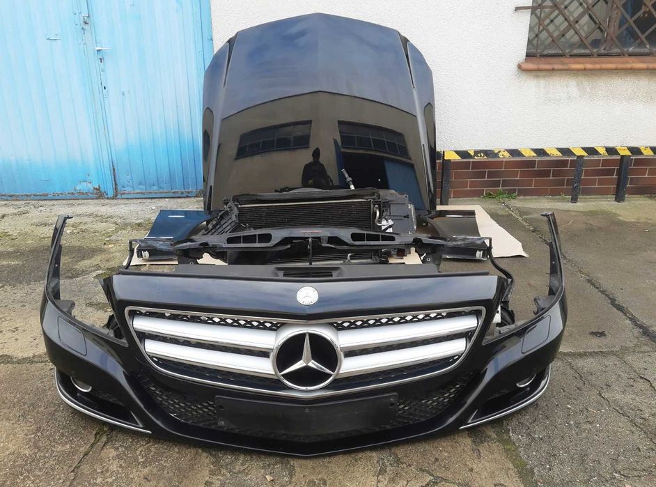 Mercedes w218 cls бампер разборка на запчасти W218 Mercees CLS
