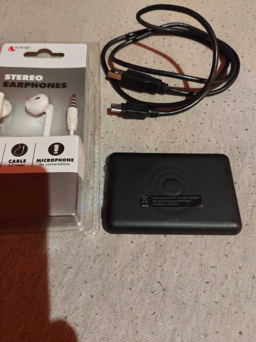 Odtwarzacz MP3 Creative ZEN + NOWE słuchawki + NOWY kabel