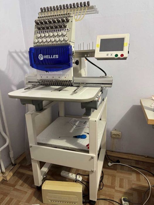 Вышивальна машина Velles VE19C-TS ідеальний стан