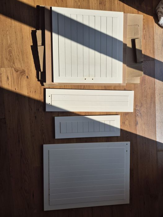 Fronty kuchenne kroktorp Ikea

Oddam 4 fronty kuchenne używane z demo