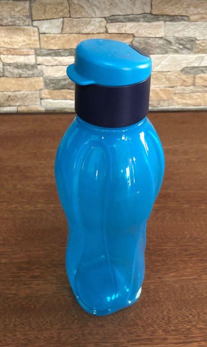 Garrafa Azul 750 ml Tupperware